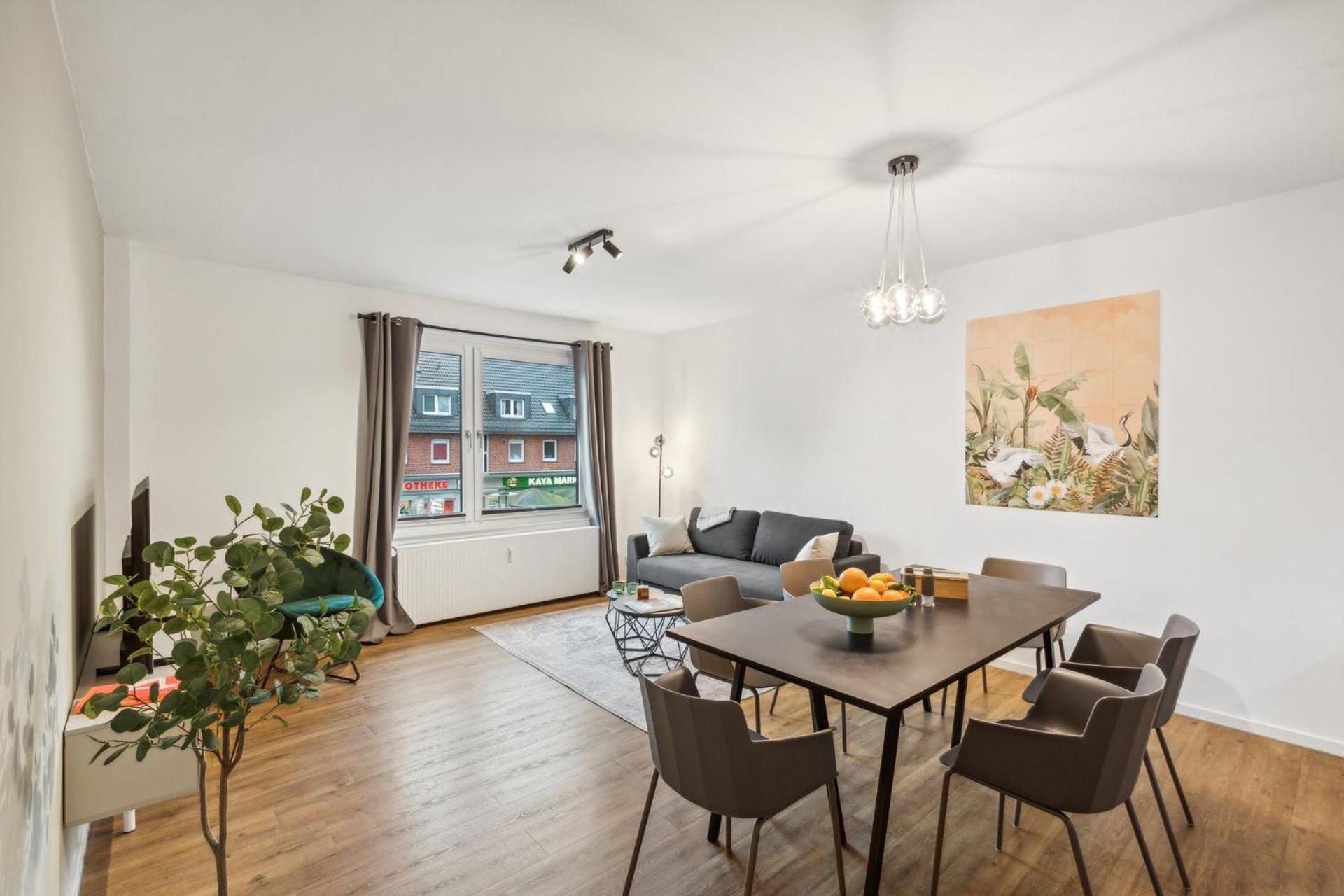 Business Kranich: 3 Zimmer, Infrastrukturlage Hh Langenhorn, Naehe Airport Hambourg